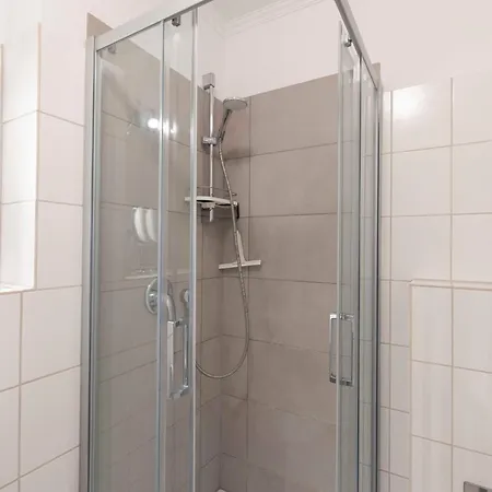 Str150b Residenz Johannsens F Apartment *